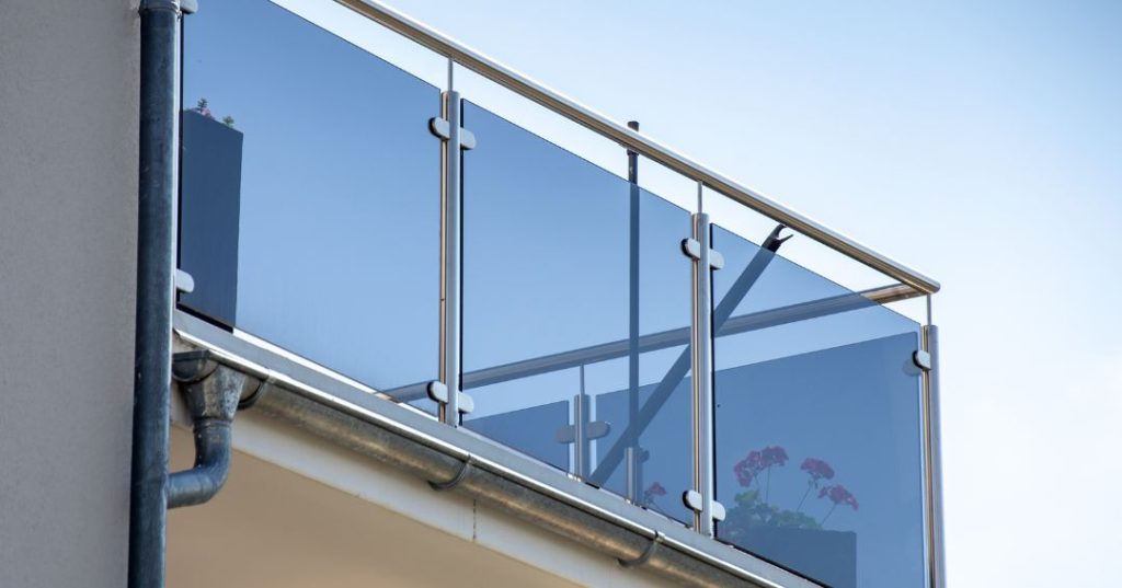 Guarda-corpo de vidro em Teresina